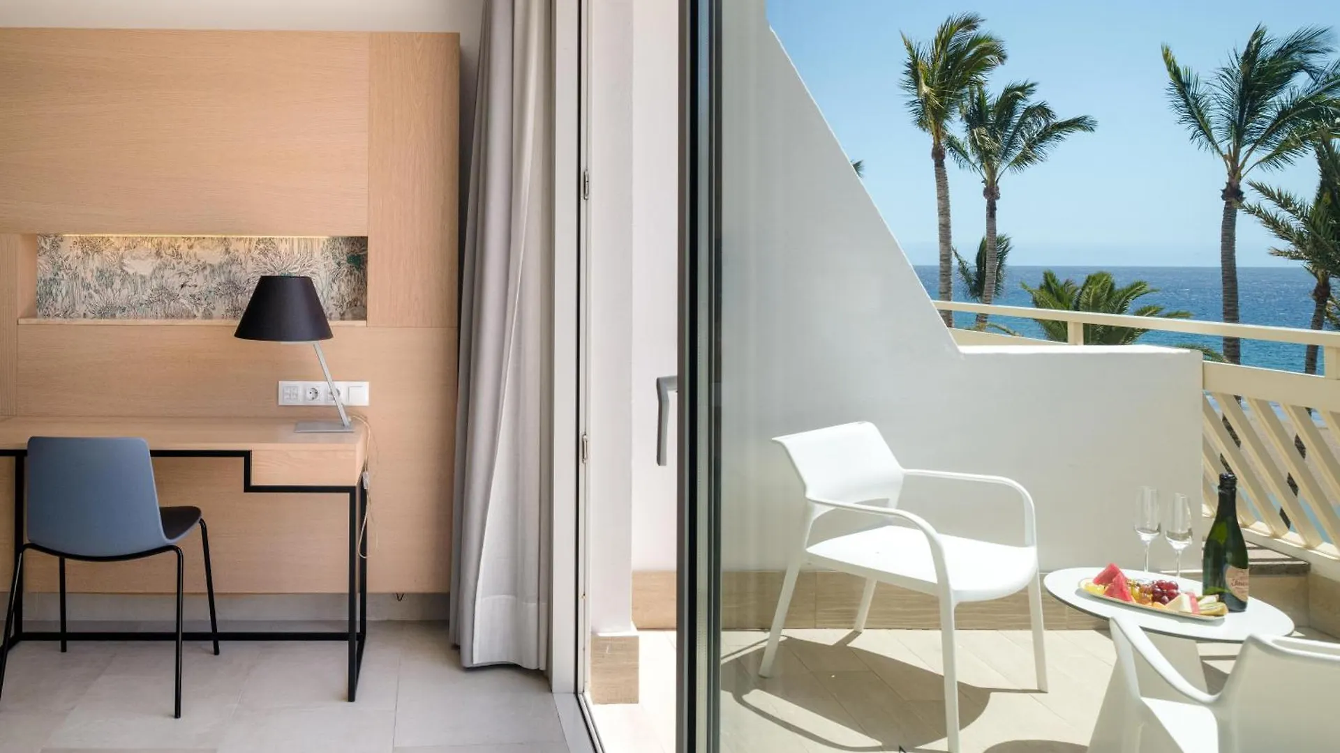 Plus Fariones Suite Hotel Puerto del Carmen