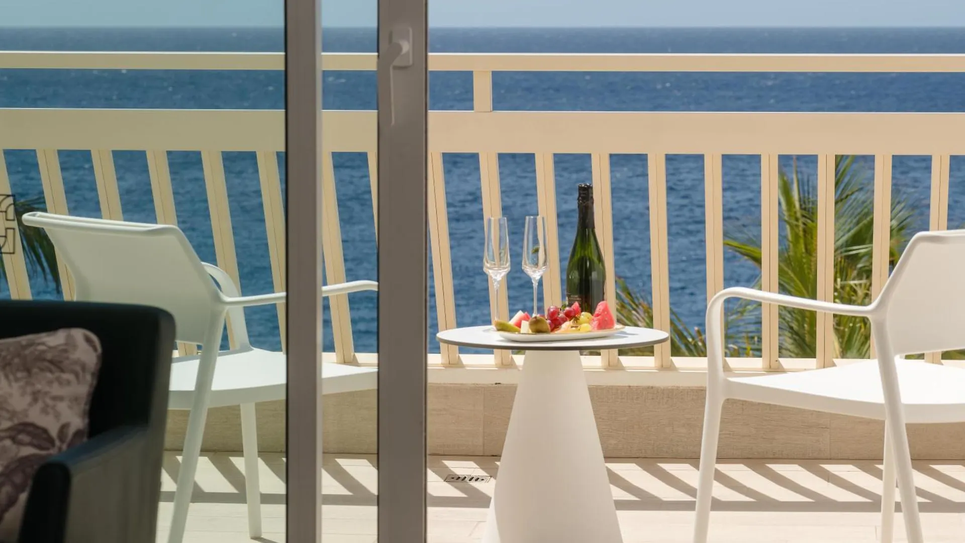 Plus Fariones Suite Hotel Puerto del Carmen  4*, Puerto del Carmen (Lanzarote) Spanien