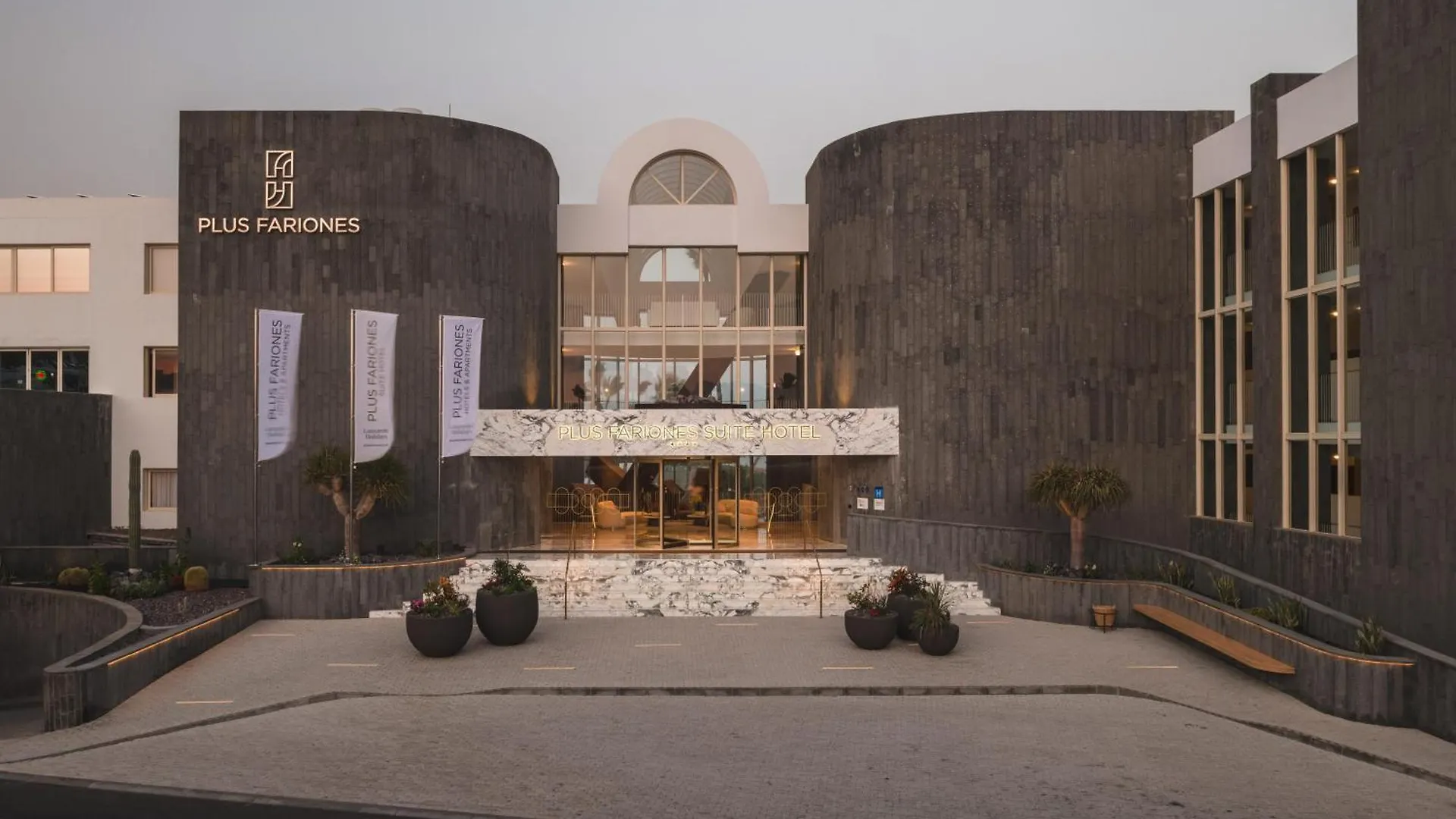 פוארטו דל כרמן Plus Fariones Suite Hotel ספרד
